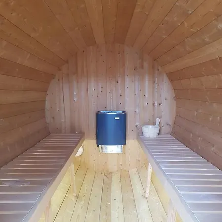 Dom wakacyjny Planika *