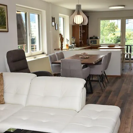 בית נופש Planika בלד